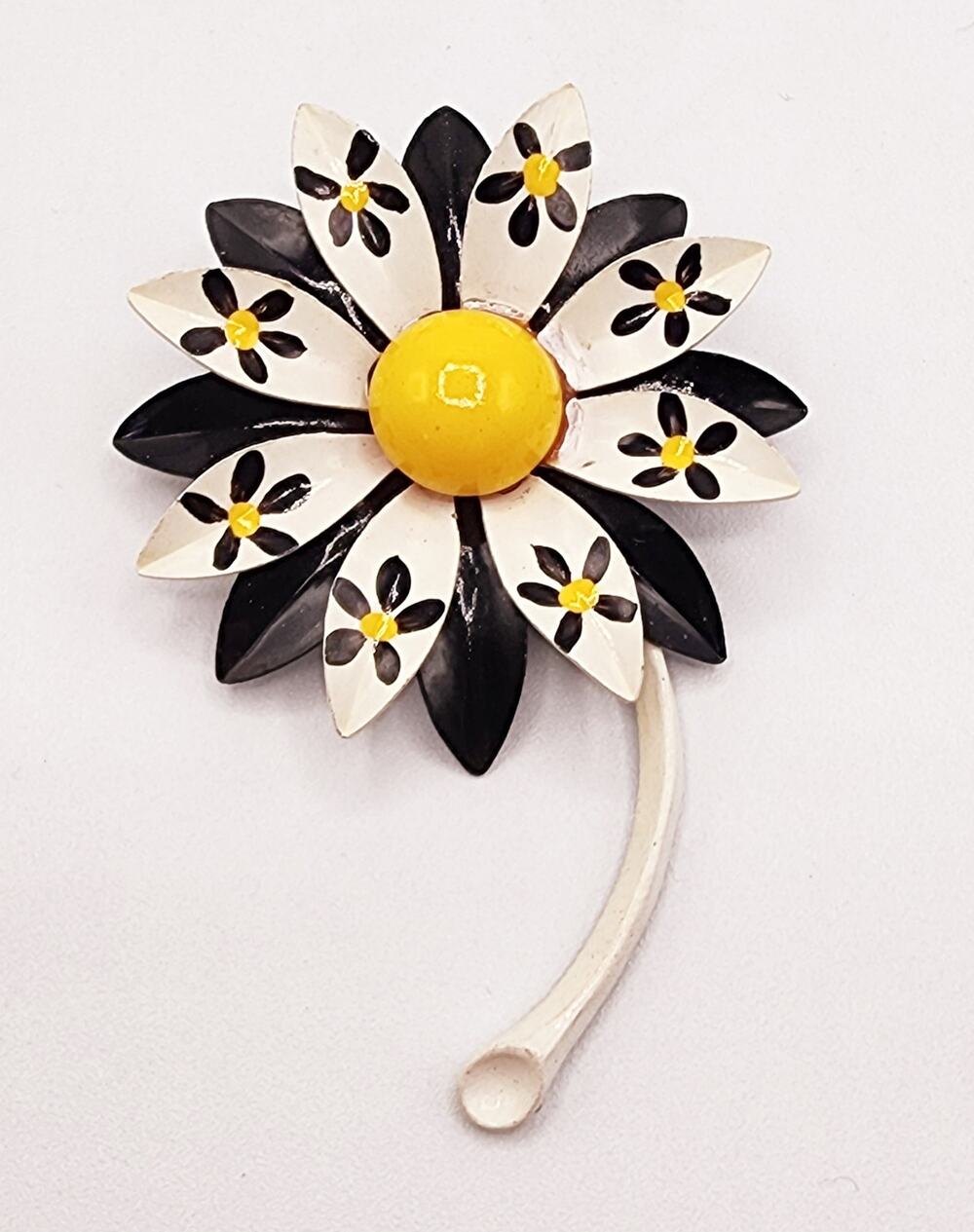 Vintage Hand Painted Enamel Daisy Brooch Black White Yellow Flower Power Pin